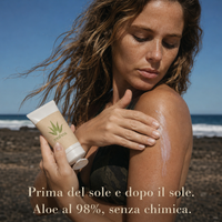 Crema solare MAHOS SPF 30 all'aloe vera applicata sulla spalla in spiaggia